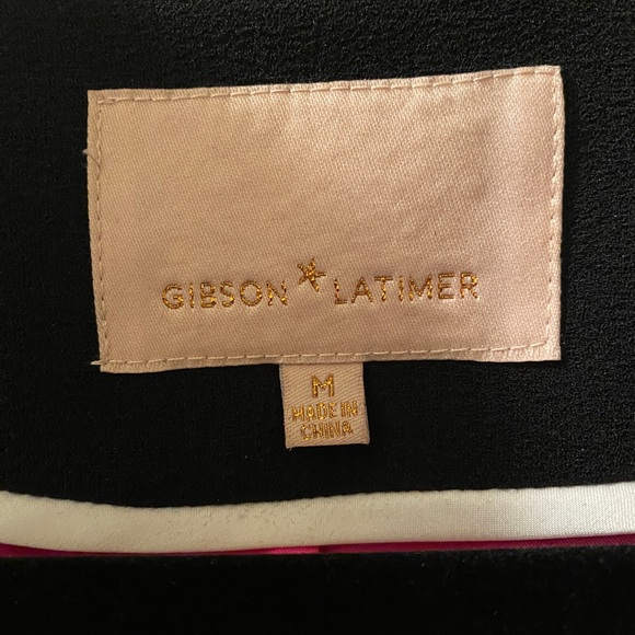 Gibson and Latimer Black Blazer with hot pink and white lining. - Picture 2 of 8